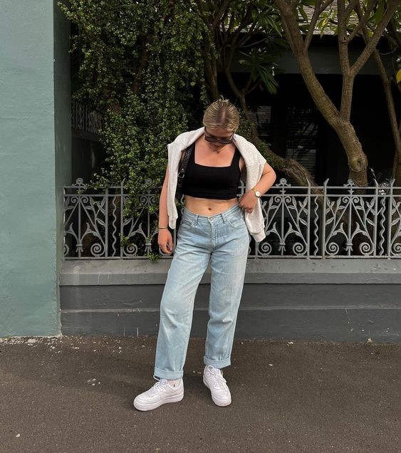 soccer mom outfit