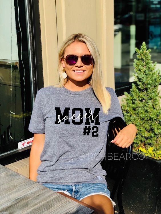 soccer mom outfit