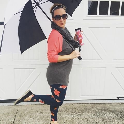 soccer mom outfit